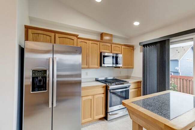 Building Photo - 2 Bd 2 Bath Home in 55+ Community