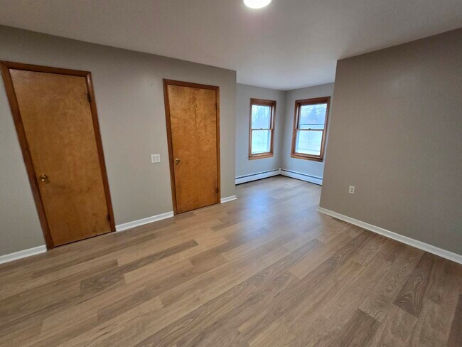 Foto del edificio - 1202 Van Vleck Rd