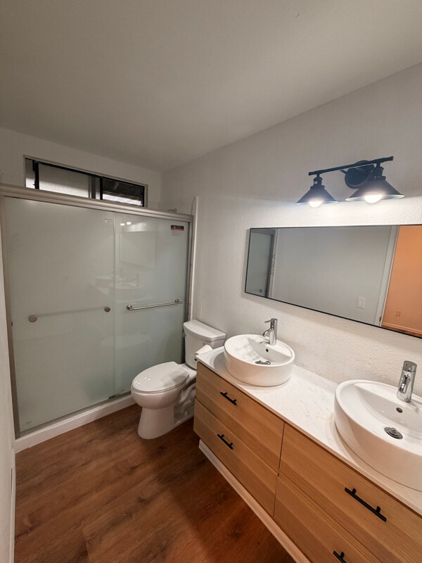 Foto del edificio - 3424 Bridgeford Dr