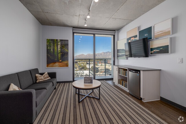 2BR, 2BA - 806SF - Living Room - Malibu Apartments