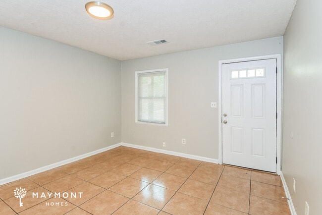 Building Photo - 6718 Gano Dr