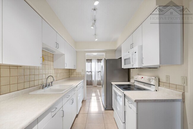 Foto del edificio - 3161 Plaza Blanca