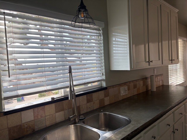 Foto del edificio - 7152 Mohawk St