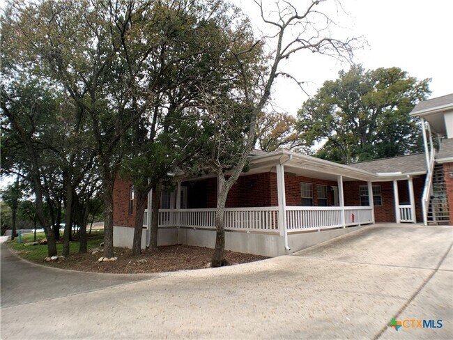 Building Photo - 1200 N Walnut Ave
