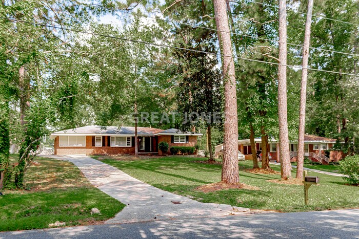 Primary Photo - Spacious 3 bedroom home in Warner Robins!
