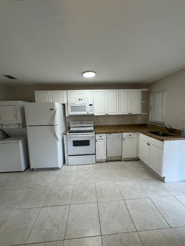 Photo - 700 SW 15th Ave Apartment