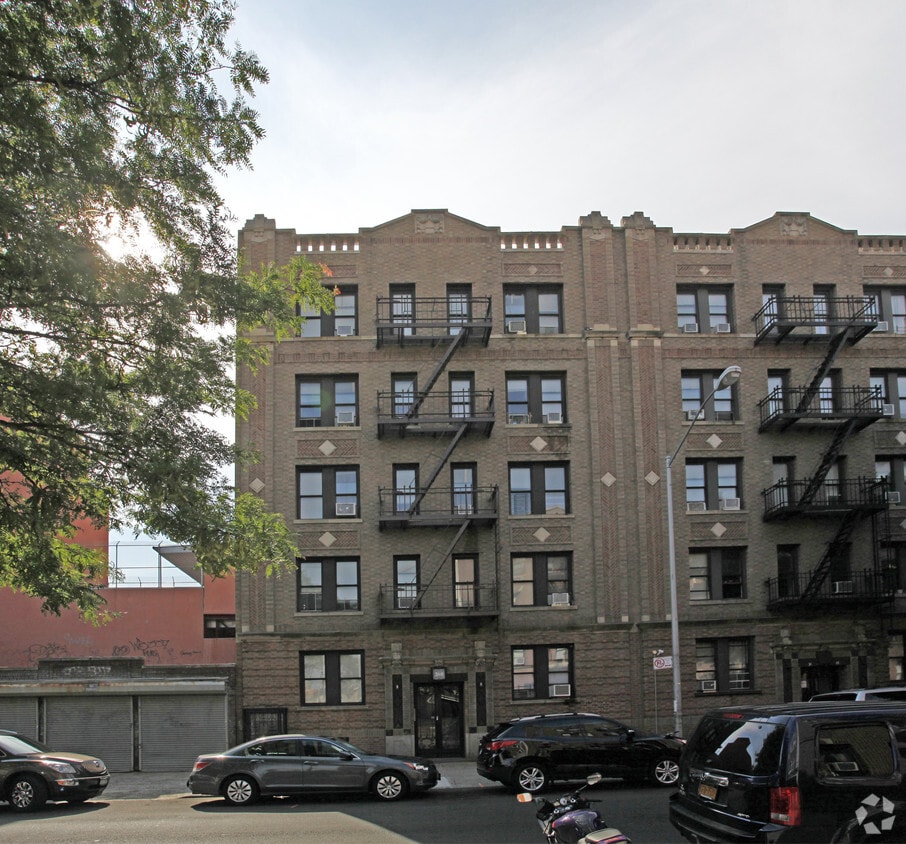 Building Photo - 31-11 32nd St