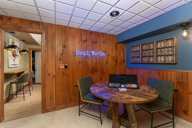 Building Photo - 134 Wolf's Head Ct