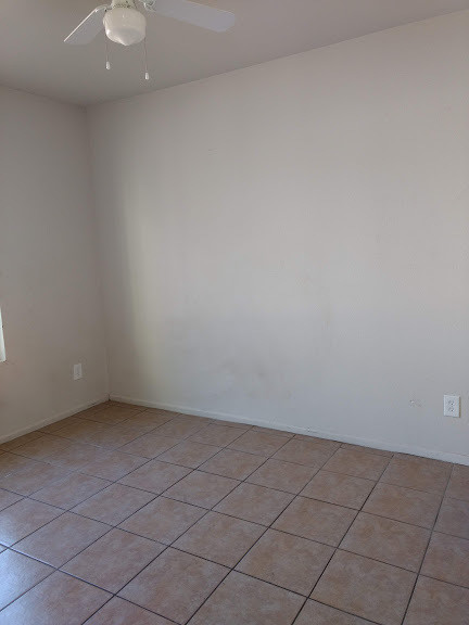 Building Photo - 2950 E Atlanta Ave #1