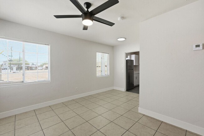 Foto del edificio - 1036 N 16th St