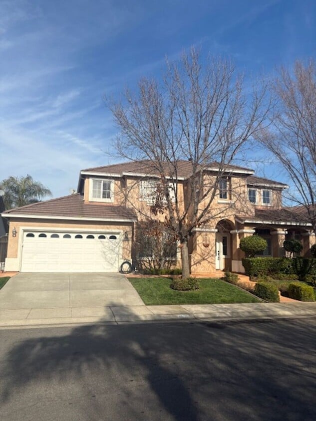 Sundance Lake Home Ready 4 LEASE - Sundance Lake Home Ready 4 LEASE