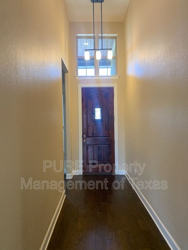 Building Photo - 2956 Santa Rosita Dr