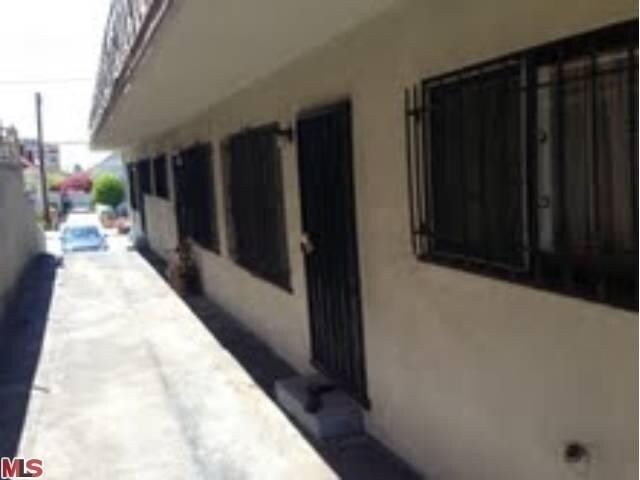 Building Photo - 1036 Dewey Ave