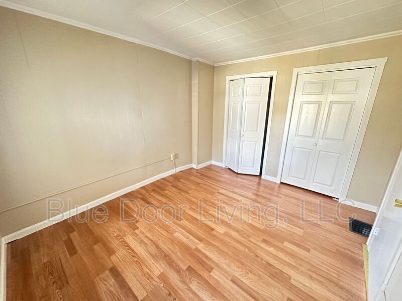 341 Varney St Unit 1, Manchester, NH 03102 Condo for Rent in