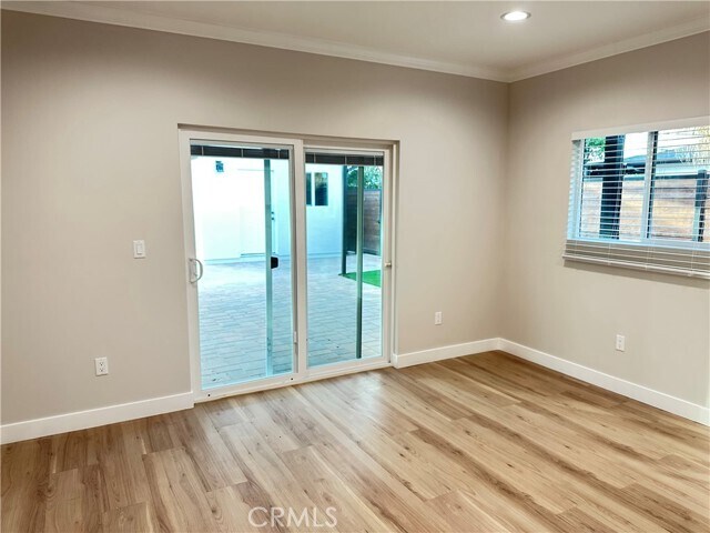 Foto del edificio - 7317 Darby Pl