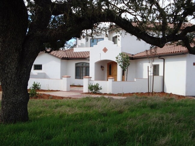 Building Photo - 3 br, 3 bath House - 5580 Linne Road