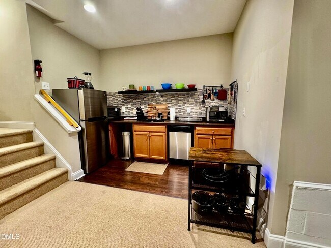 Building Photo - 5912 Currin Fox Ct