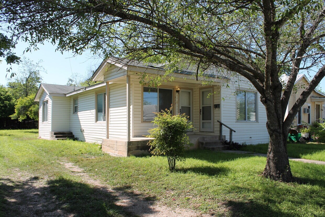 Primary Photo - 515 S Polaris St