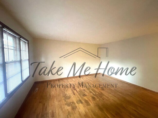 Foto del edificio - 2 Bedroom in East Springfield