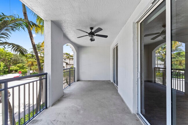 Foto del edificio - 1690 Renaissance Commons Blvd