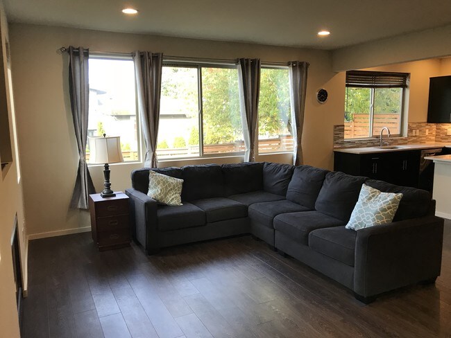 Sala de estar - 1420 S 28th St