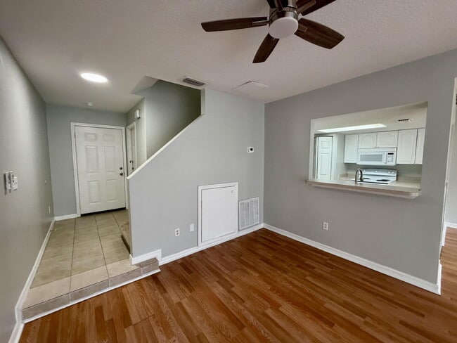 Photo - Spacious 3-Bedroom Townhome in Davenport