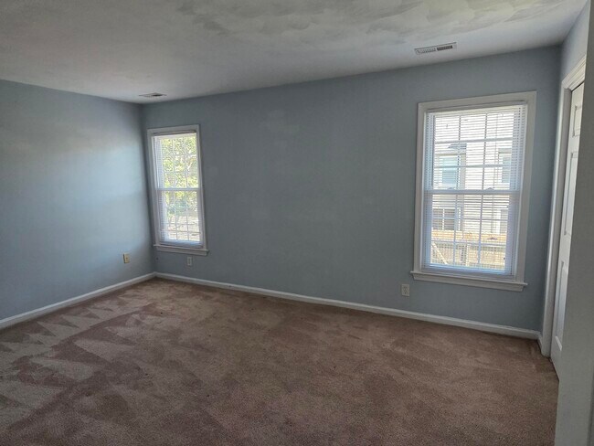 Foto del edificio - 754 Goodard Drive