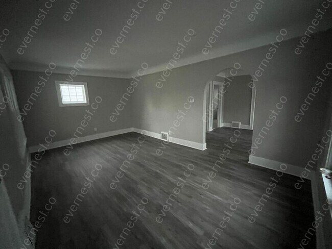 Foto del edificio - 228 Farmdale St