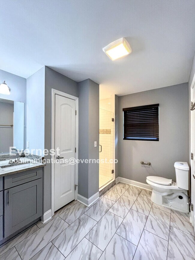 Foto del edificio - 3203 Curtis St