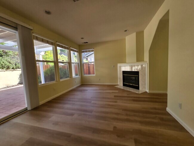 Building Photo - 1660 Wheatley Pl