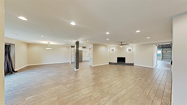 Foto del edificio - 6228 N Grand Blvd