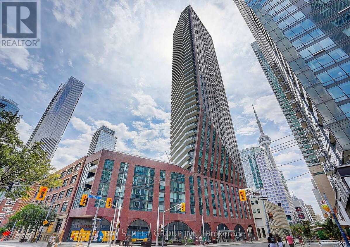Photo principale - 99-2299 John St