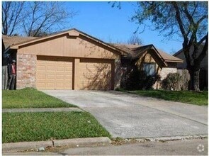 Building Photo - 8030 Lawn Wood Ln