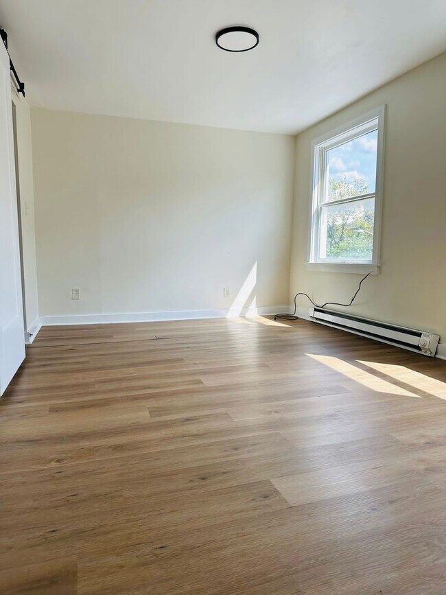 Building Photo - 521 Franklin Street