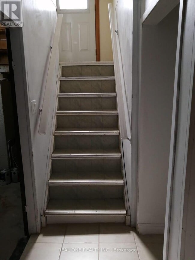 Building Photo - 3 Glentworth Rd