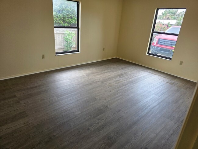 Building Photo - 3533 Bahia Vista St