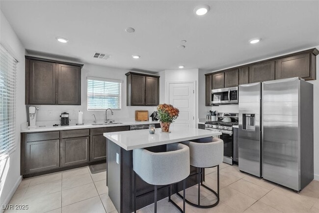 Building Photo - 901 Jigglypuff Pl