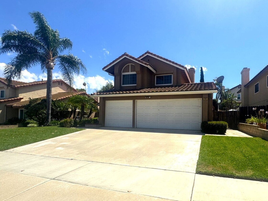 Foto del edificio - 3 BED, 2.5 BATH COMING SOON, NOT AVAILABLE FOR SHOWINGS UNTIL AUGUST 12TH,2026.