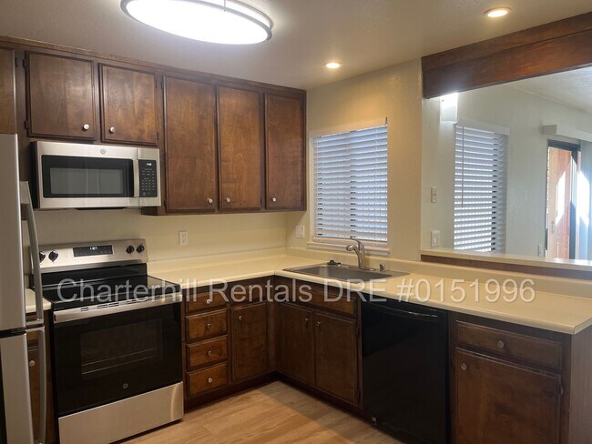Foto del edificio - 5200 Piedmont Dr