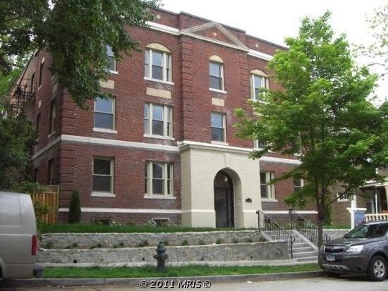 Foto del edificio - 3025 Porter St NW