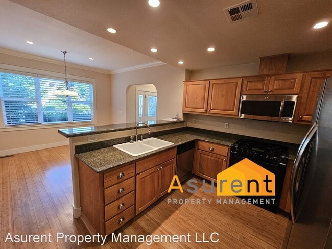 Building Photo - 2 br, 2 bath House - 903 Plum Ridge