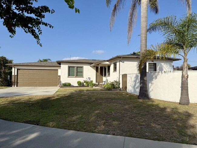 Foto del edificio - 5530 W 133rd St