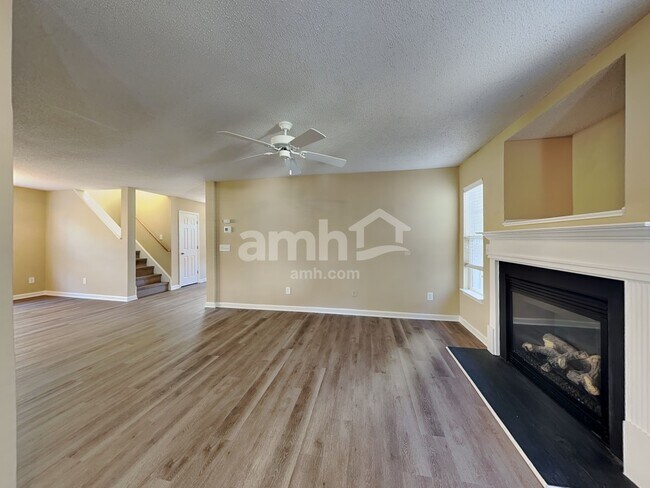 Foto del edificio - 3626 Sunset Hollow Dr