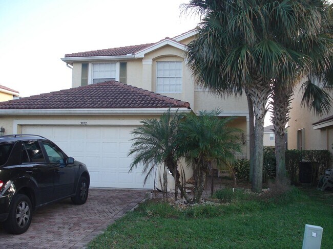 Foto del edificio - 5012 Starblaze Dr