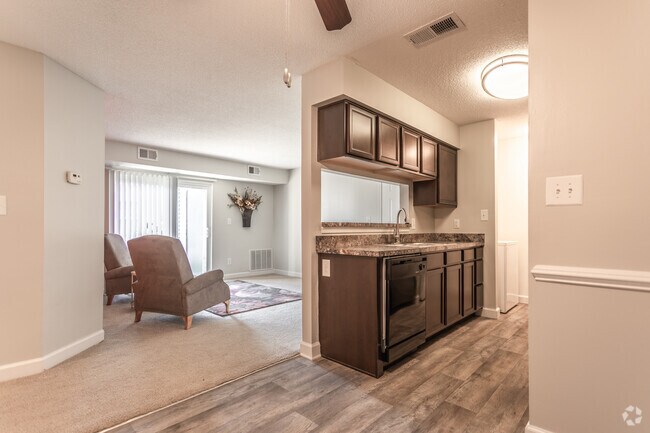 2HAB,2BA,-900SF Modelo - Grafton Station