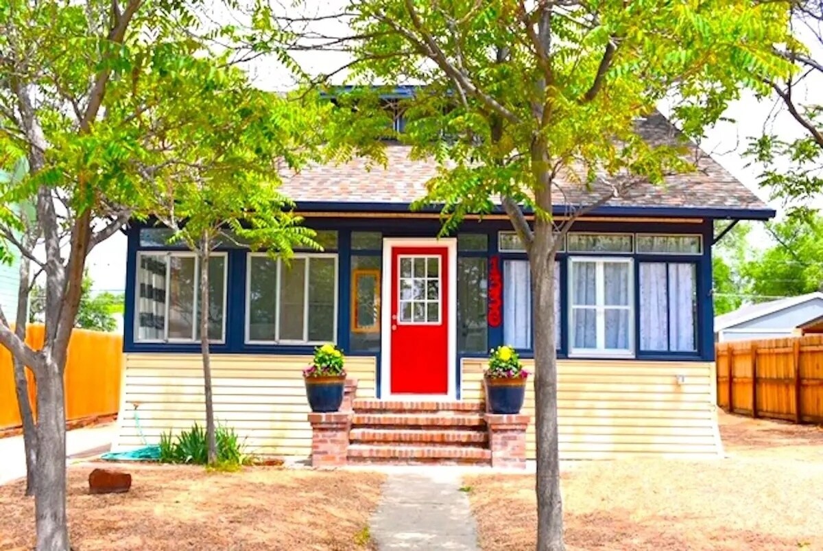Primary Photo - 1336 White Ave