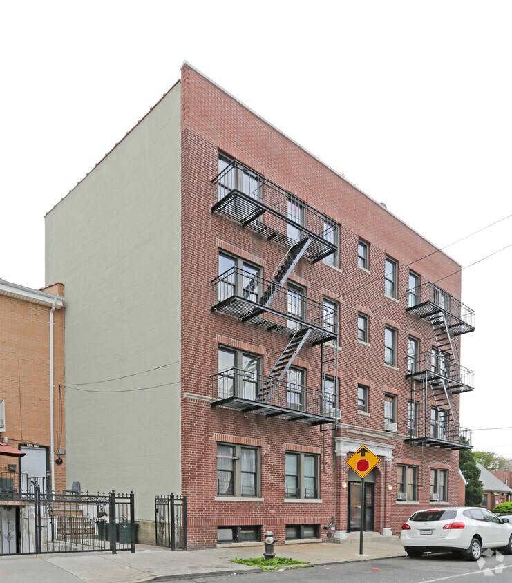 Primary Photo - 3421 102nd St