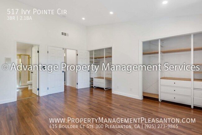 Building Photo - 3 bed / 2.5 bath 1,532 sq ft Townhome in G...