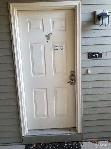 Building Photo - 809 Ravens Crest Dr
