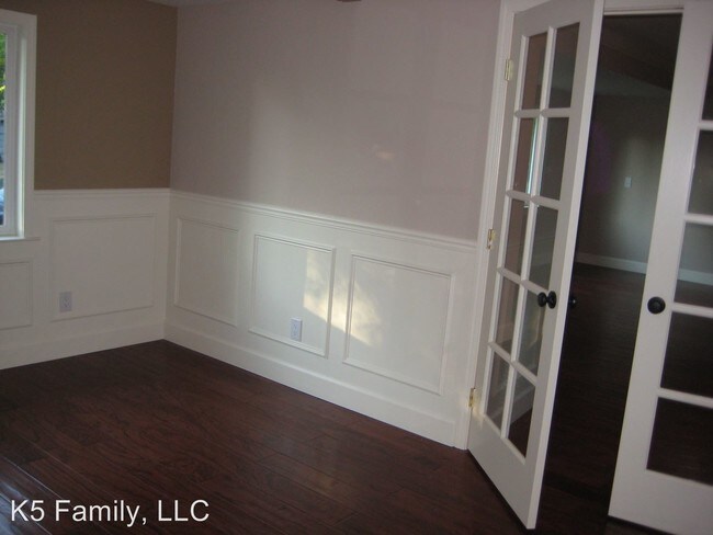 Building Photo - 3 br, 2.5 bath House - 1300 Orange Street